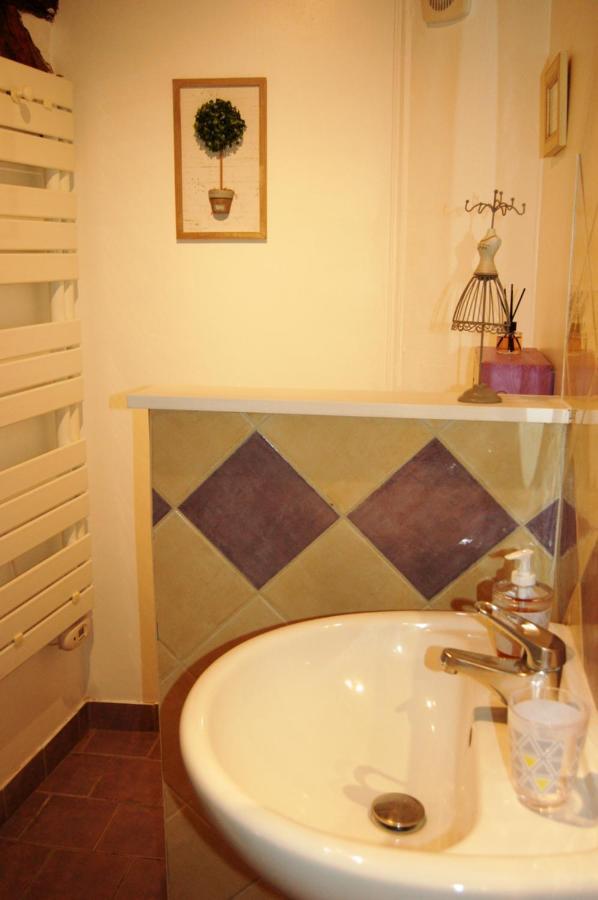 La Chaiserie La Croix-Saint-Leufroy ภายนอก รูปภาพ