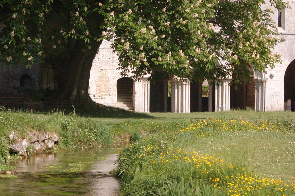La Chaiserie La Croix-Saint-Leufroy ภายนอก รูปภาพ