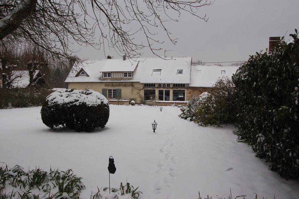 La Chaiserie La Croix-Saint-Leufroy ภายนอก รูปภาพ