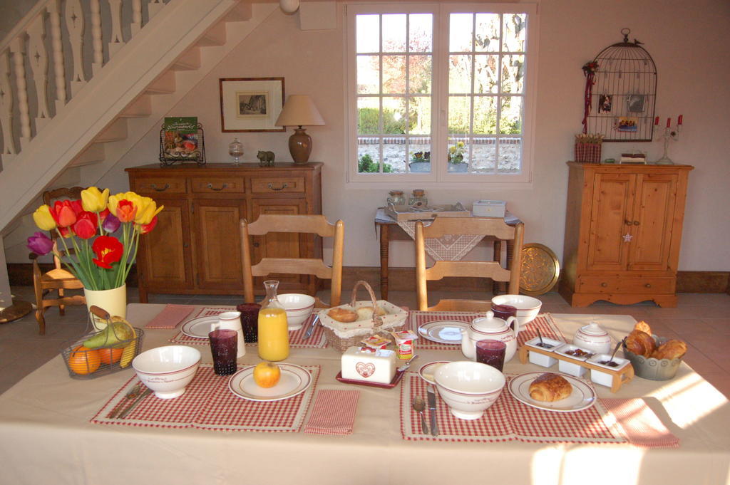 La Chaiserie La Croix-Saint-Leufroy ภายนอก รูปภาพ