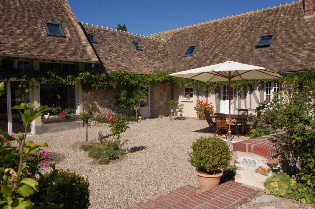 La Chaiserie La Croix-Saint-Leufroy ภายนอก รูปภาพ