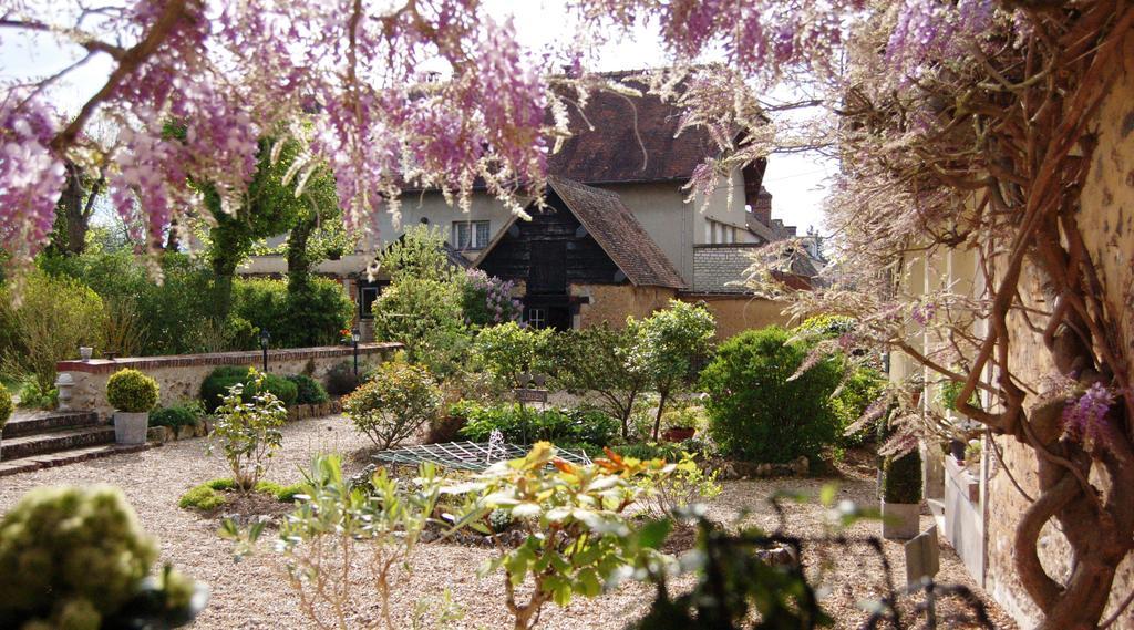La Chaiserie La Croix-Saint-Leufroy ภายนอก รูปภาพ