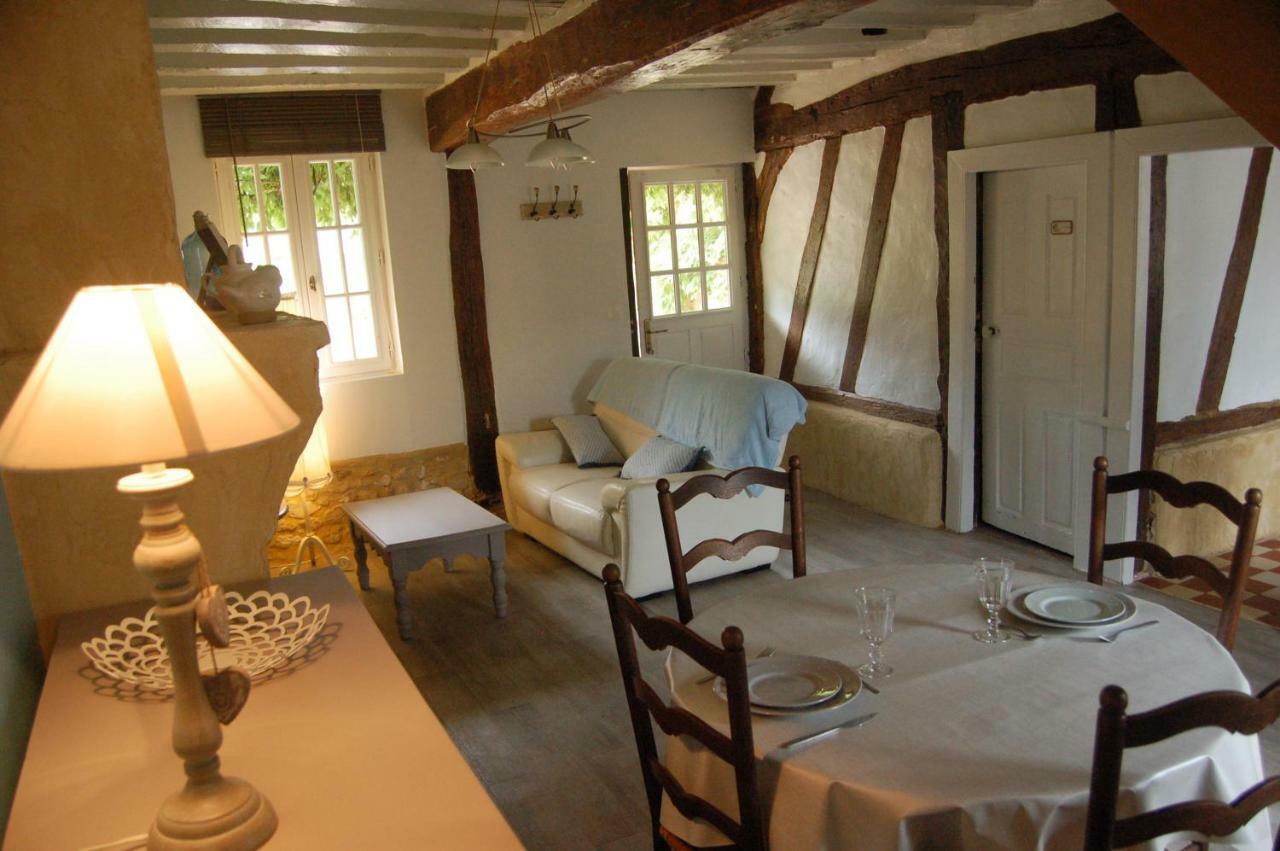 La Chaiserie La Croix-Saint-Leufroy ภายนอก รูปภาพ