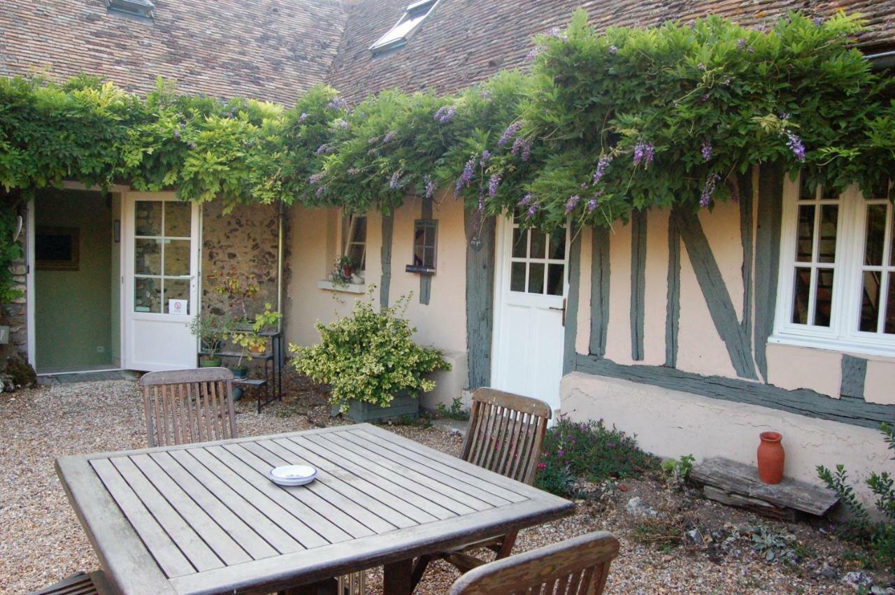 La Chaiserie La Croix-Saint-Leufroy ภายนอก รูปภาพ
